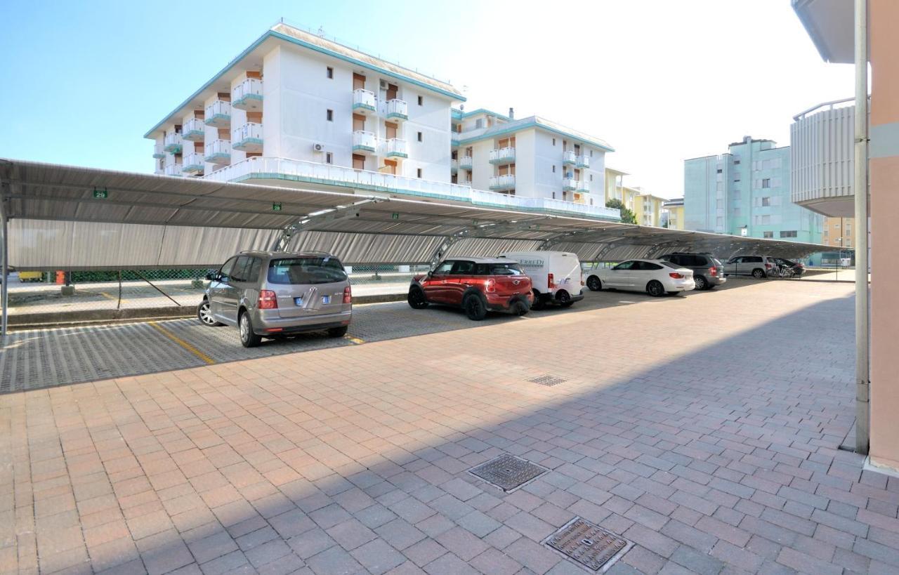 Condominio Malta Bibione Extérieur photo